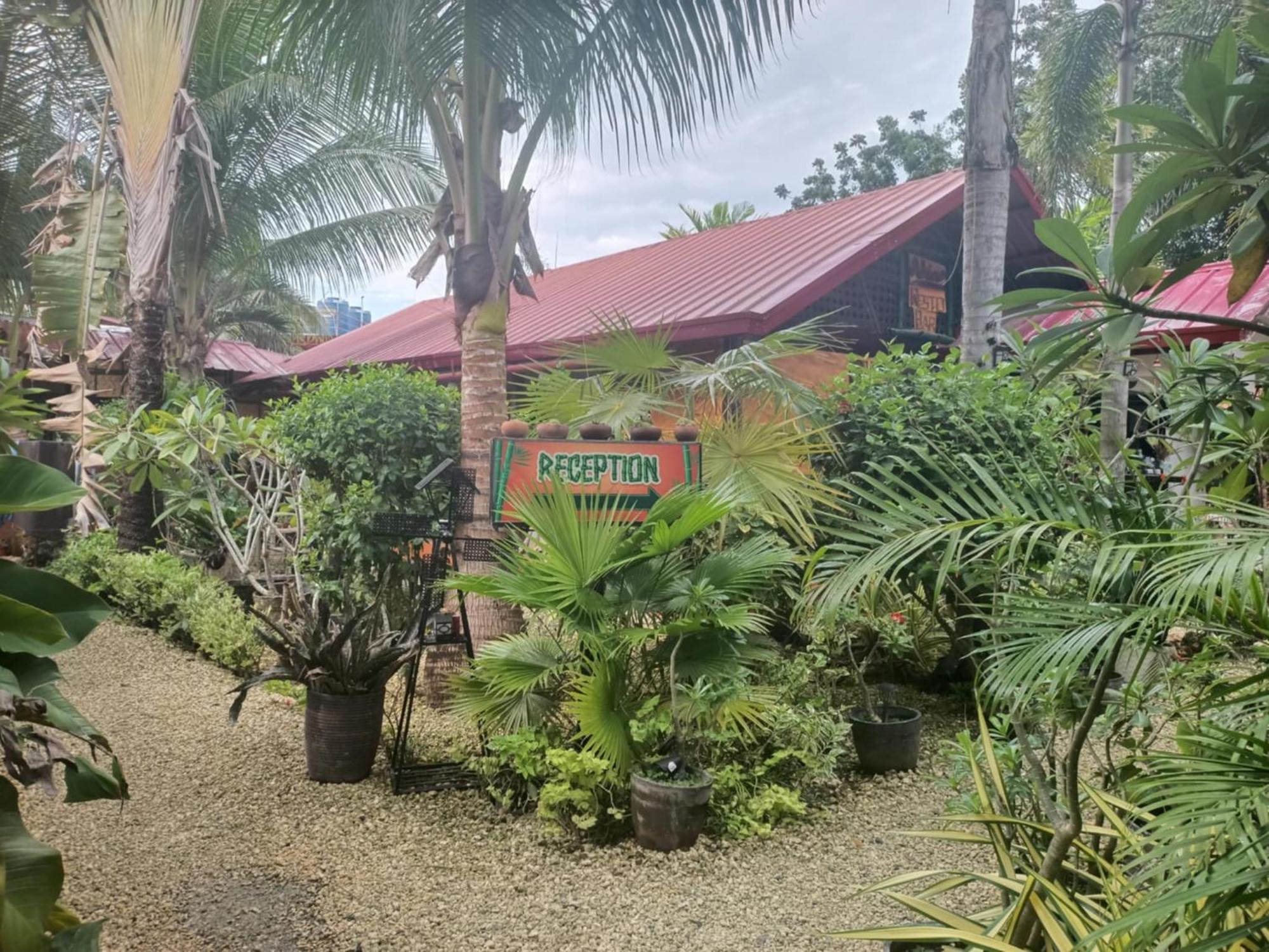 Adrianas Place Panglao Exterior foto